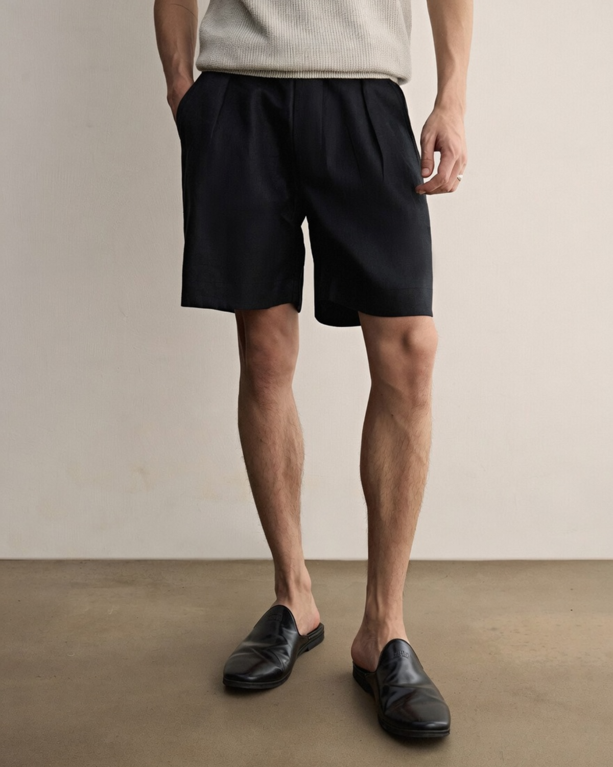 Relaxed Straight-Leg Linen Shorts